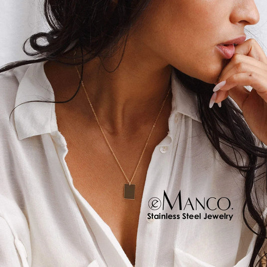 Collier pendentif Élégance rectangulaire — détails et finitions