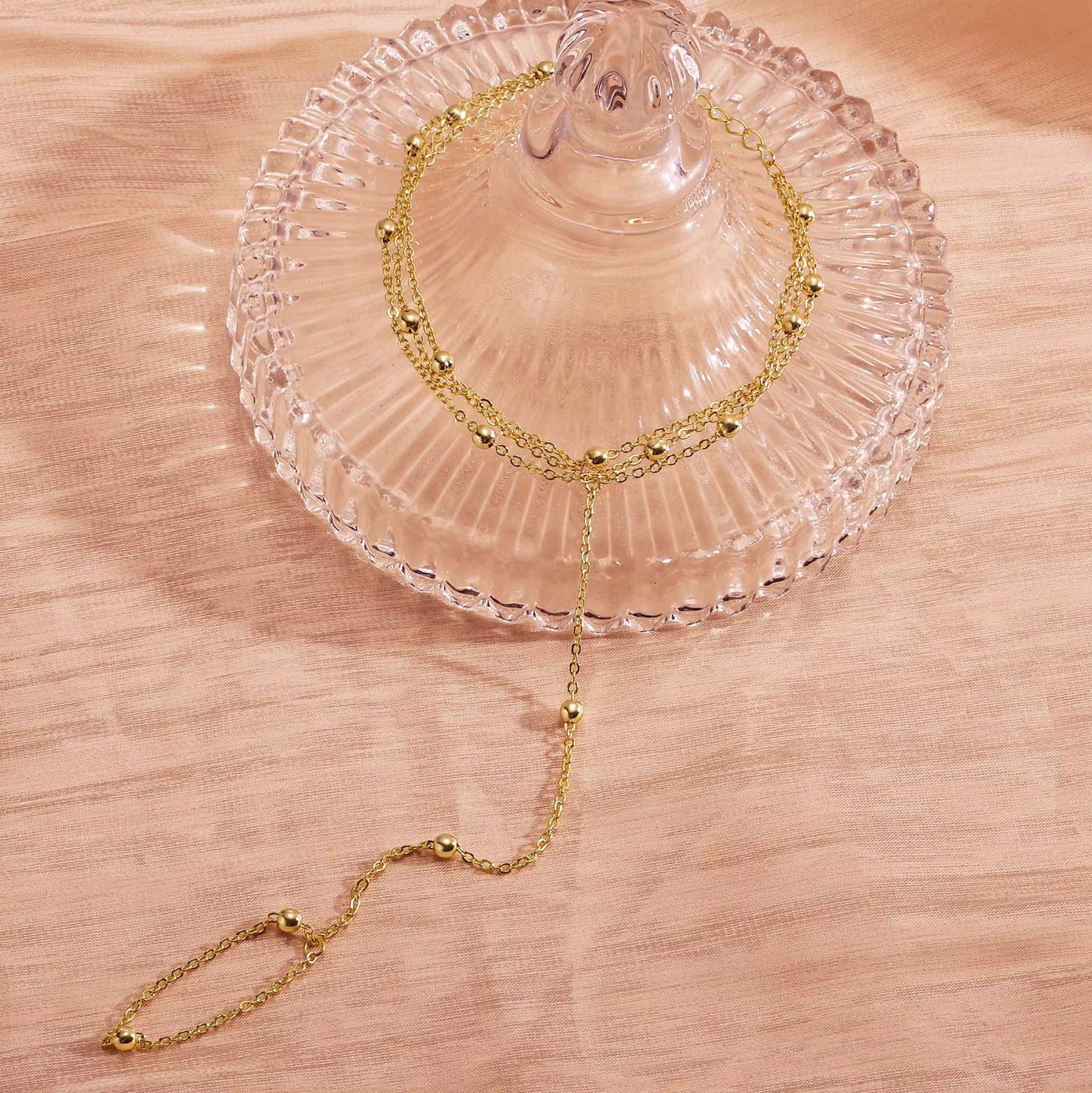 Bracelet de Main Doré Élégant - Chaînes Fines